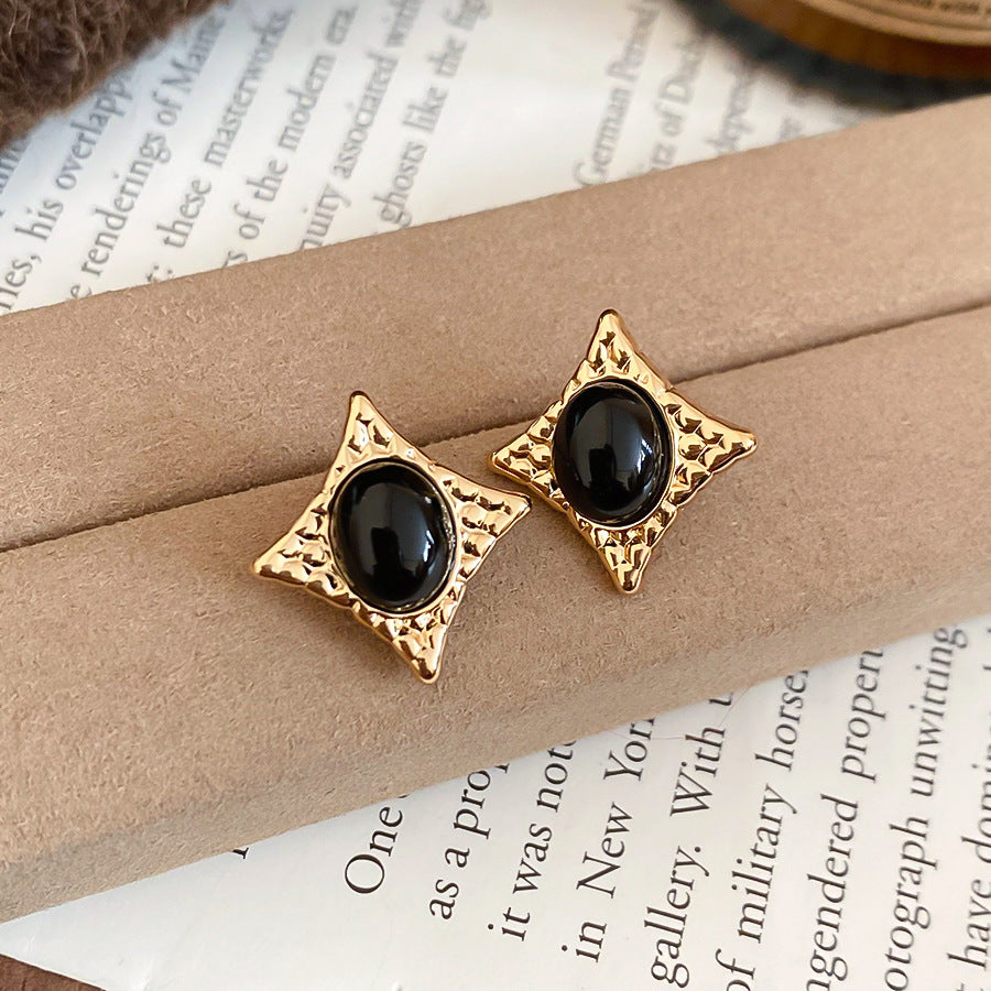 AMBASADOR Black Oval Star Stud Earrings