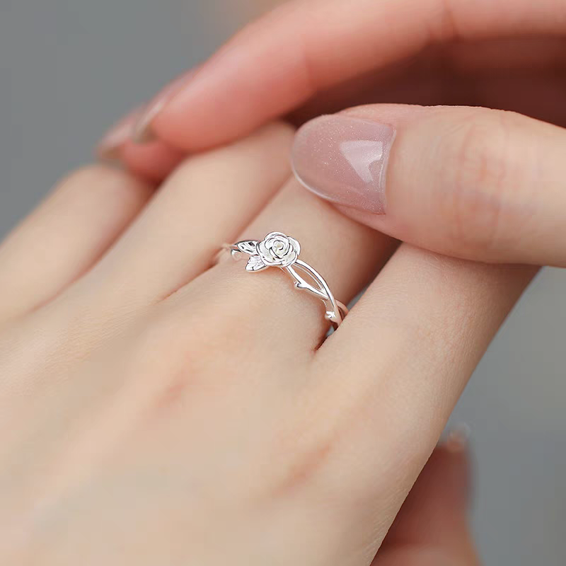 AMBASADOR Delicate Rose Open Ring