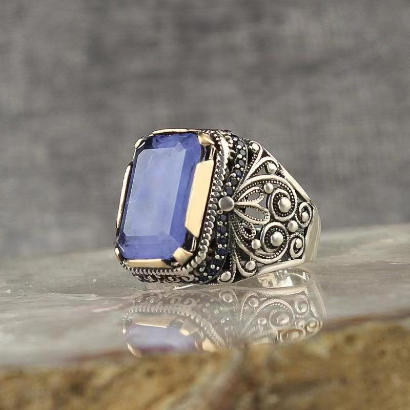AMBASADOR Ornate blue-accent two-tone ring