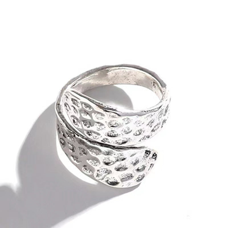 AMBASADOR Hammered wrap open ring