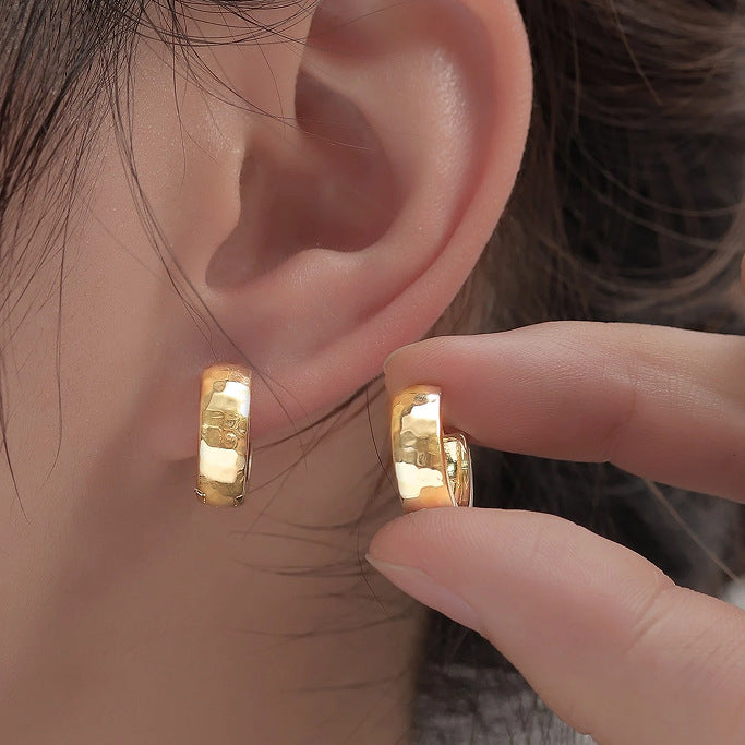 AMBASADOR Textured hinged hoop earrings